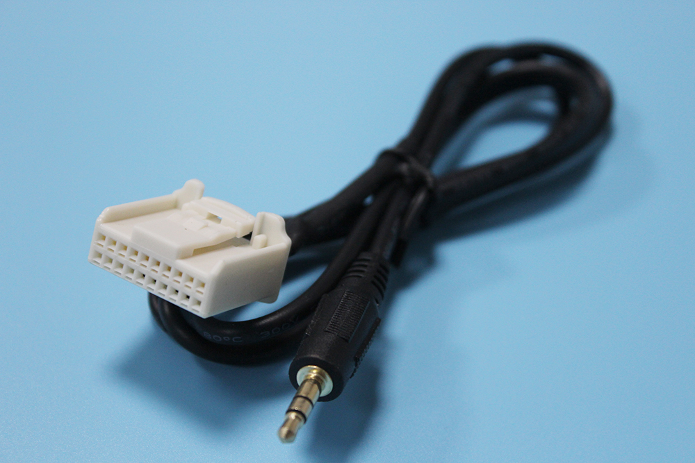 豐田凱美瑞銳志卡羅拉CD尾線電源喇叭線+天線+AUX+USB