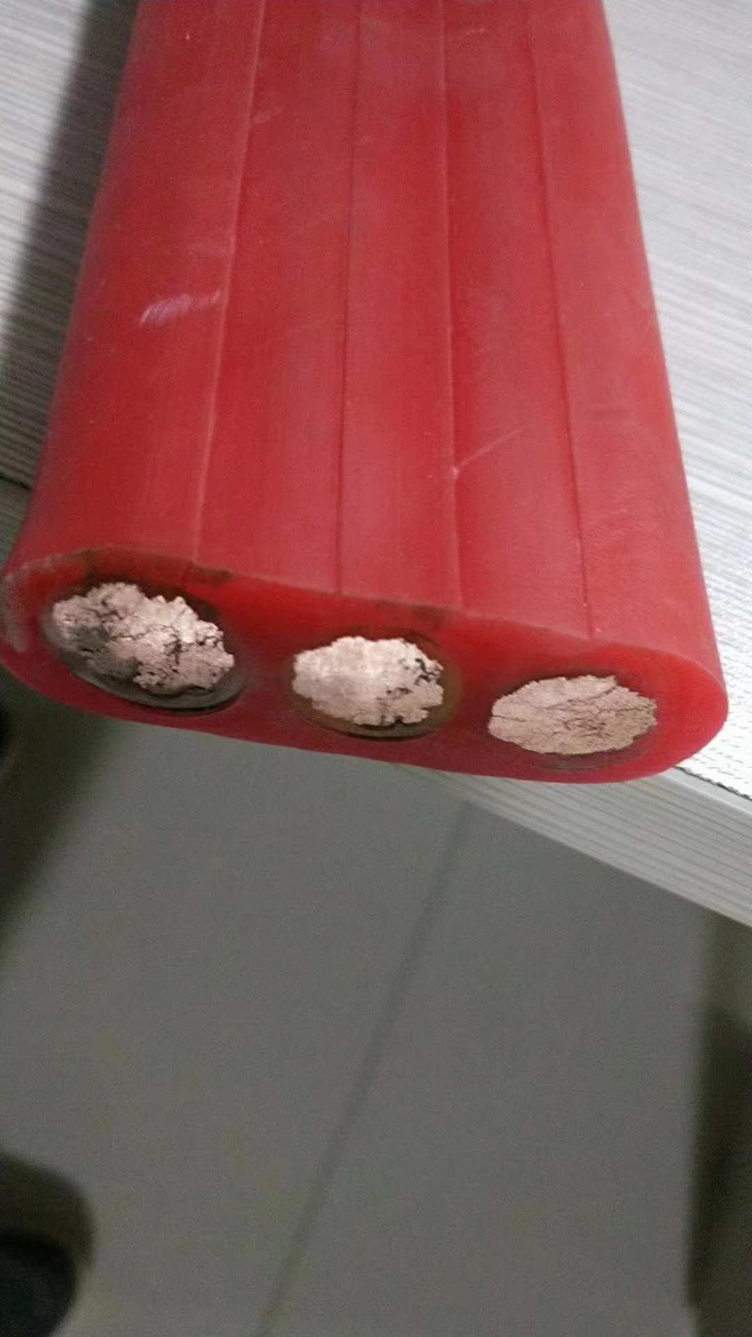 河北耐低溫硅橡膠行車電纜價格  邢臺耐高溫硅橡膠電纜價格