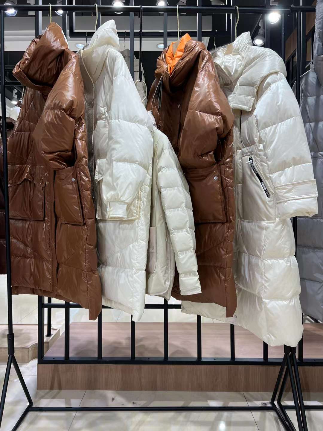 撤柜女裝 羽芮.捷克鵝絨服2022冬萬達撤柜一二線品牌女裝折扣庫存尾貨正 品清倉