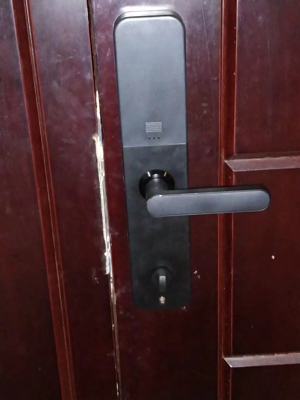 大良裝鎖費用、裝鎖公司電話、裝鎖換鎖價格【日興上門開鎖換鎖】