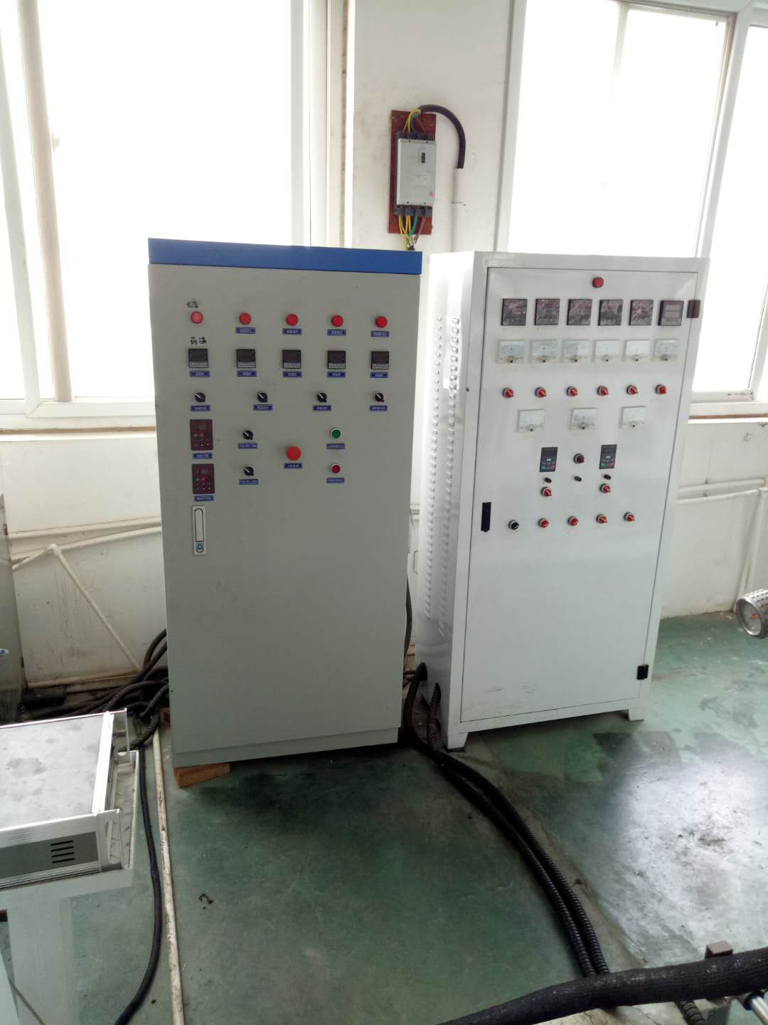 貴州涂布機供應商_哪家質(zhì)量好_銷售_訂購廠商【河南輝恒機電設備有限公司】