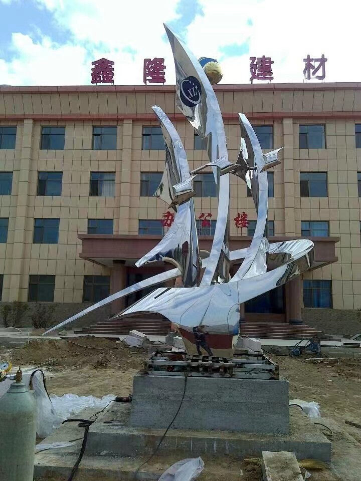 不銹鋼景觀園林雕塑加工價格