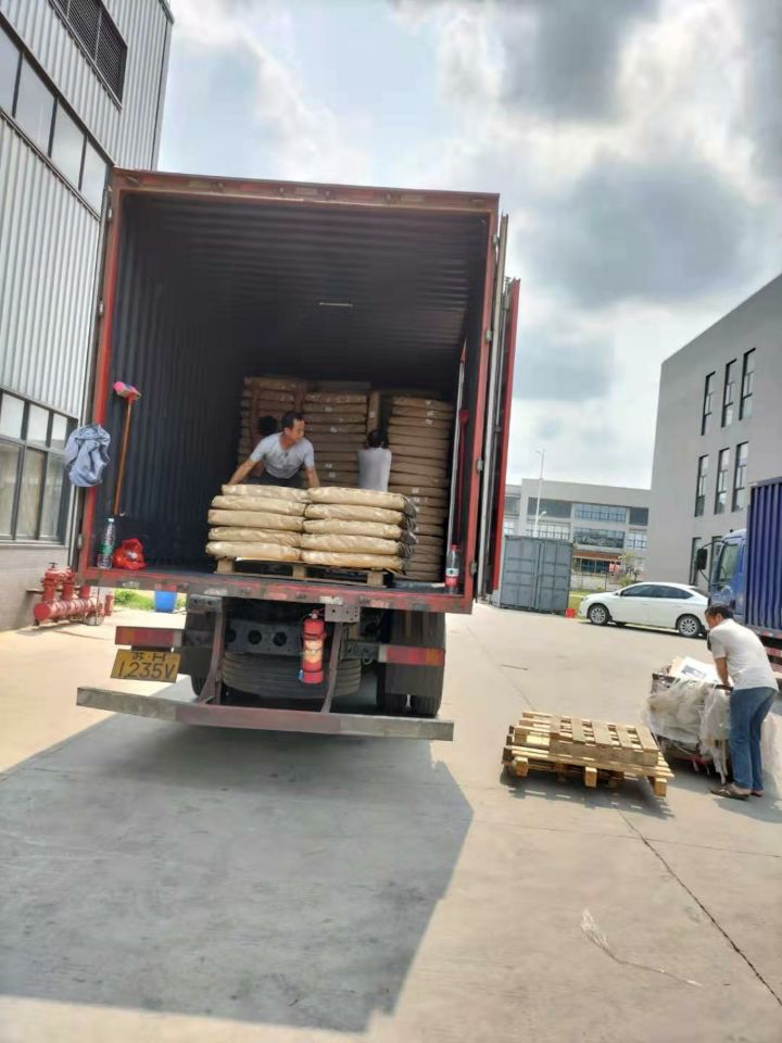 江西贛州至中山貨物專線 危險(xiǎn)品運(yùn)輸 冷藏品物流 大件貨運(yùn)全國(guó)   贛州到中山長(zhǎng)途公路
