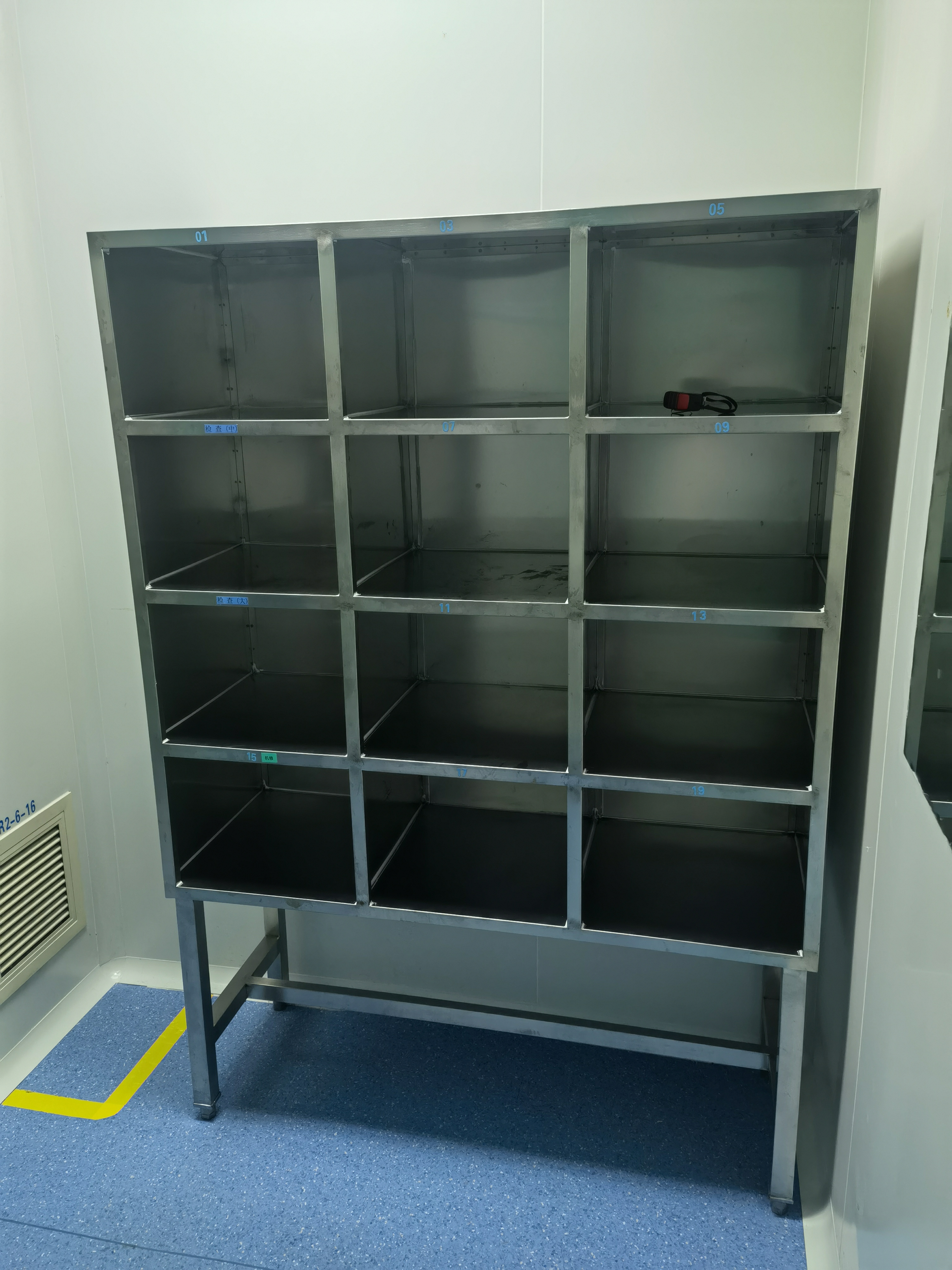 廚房食堂多門餐具柜 文件柜員工不銹鋼保潔柜 304不銹鋼儲(chǔ)物柜