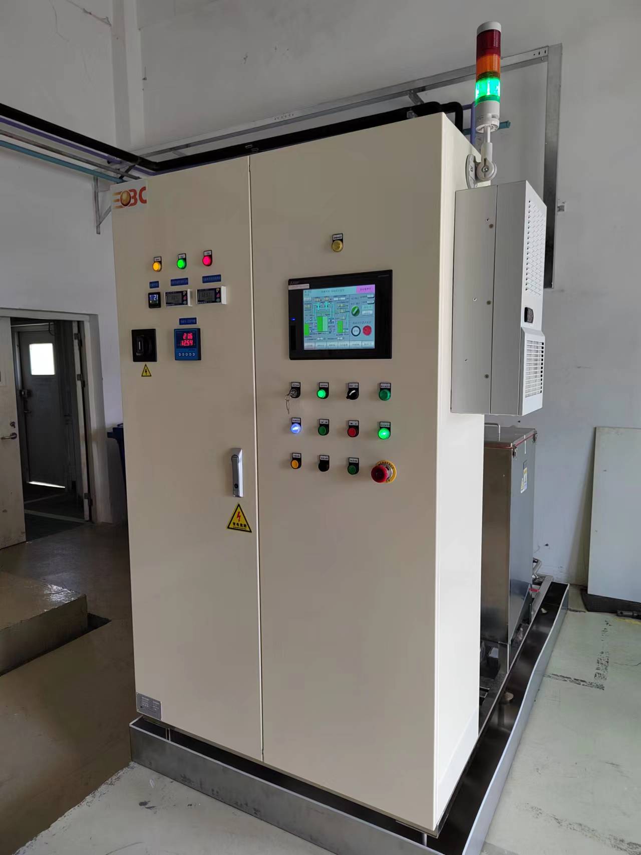 供應(yīng)強(qiáng)堿性電解水設(shè)備 電解水機(jī) 應(yīng)用民用領(lǐng)域：*除味、空氣凈化、除農(nóng)殘、除甲醛、化妝品行業(yè)