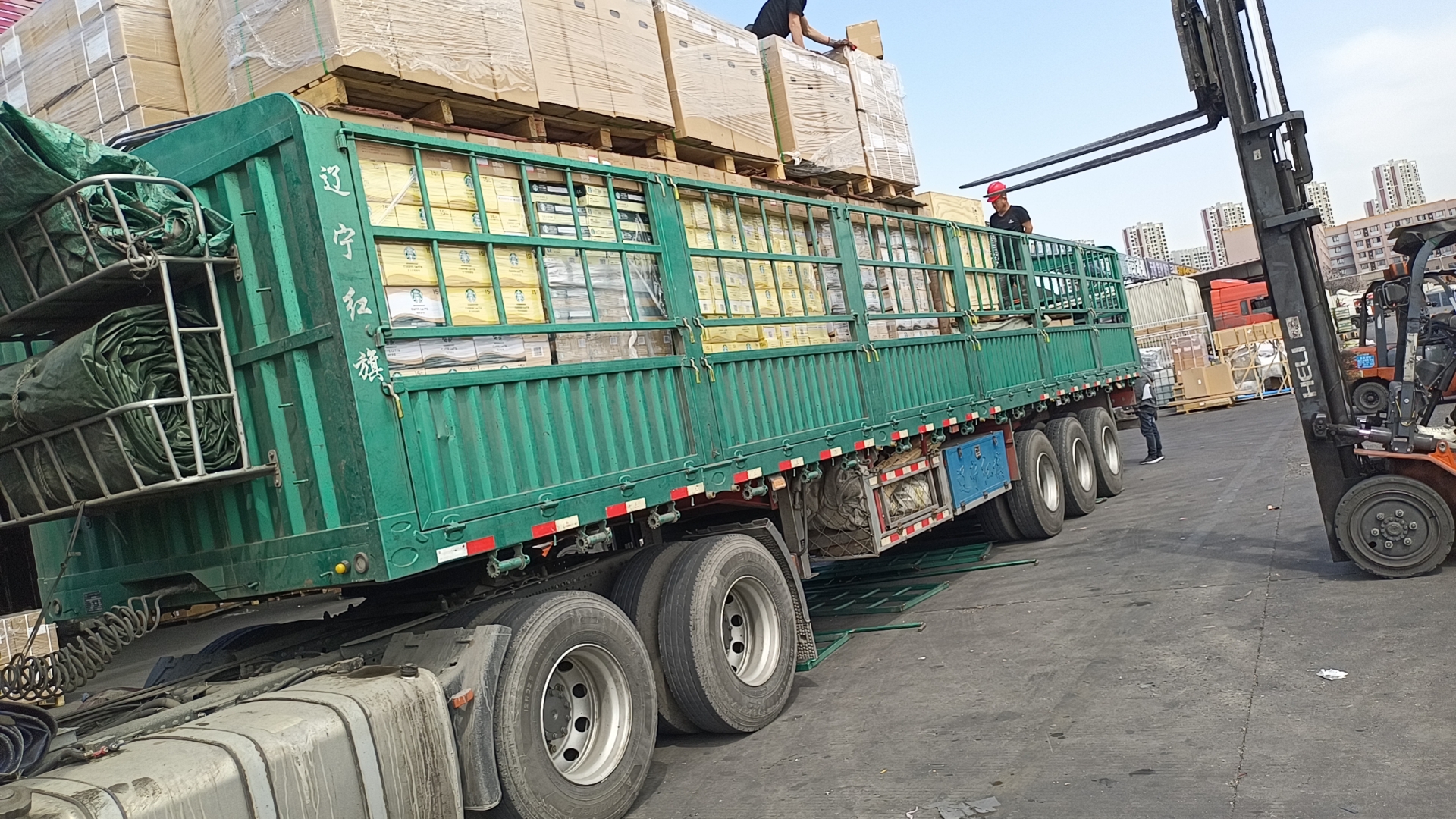 蘇州到遵義大件公路 整車零擔(dān) 家具物流 轎車托運(yùn) 危險(xiǎn)品專線 化工運(yùn)輸公司   蘇州往遵義長(zhǎng)途直達(dá)