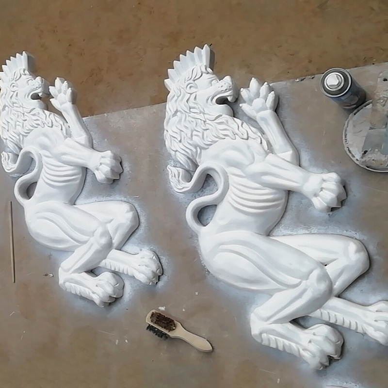 石膏人物雕像玻璃鋼雕塑獅子烤漆石膏大門(mén)獅子制