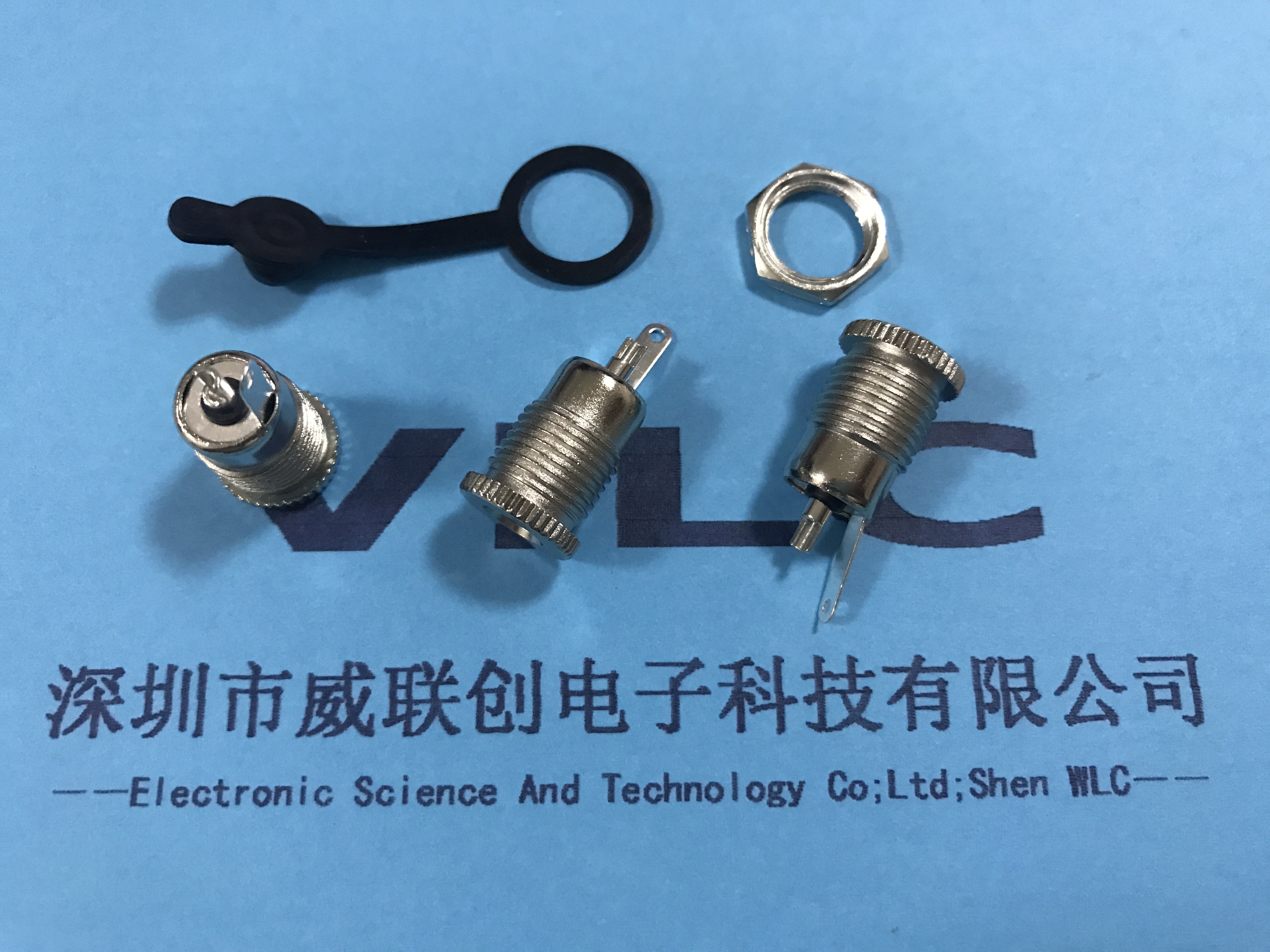 DC-096無(wú)耳貼片 DC電源插座-大定位柱 SMT 小DC電源連接器