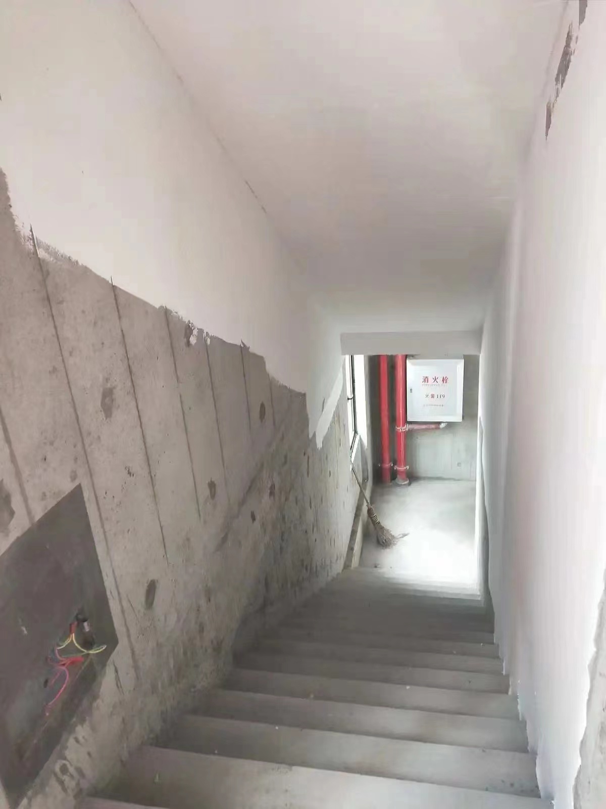 地庫粉刷公司哪家好 地庫噴漆哪家實惠