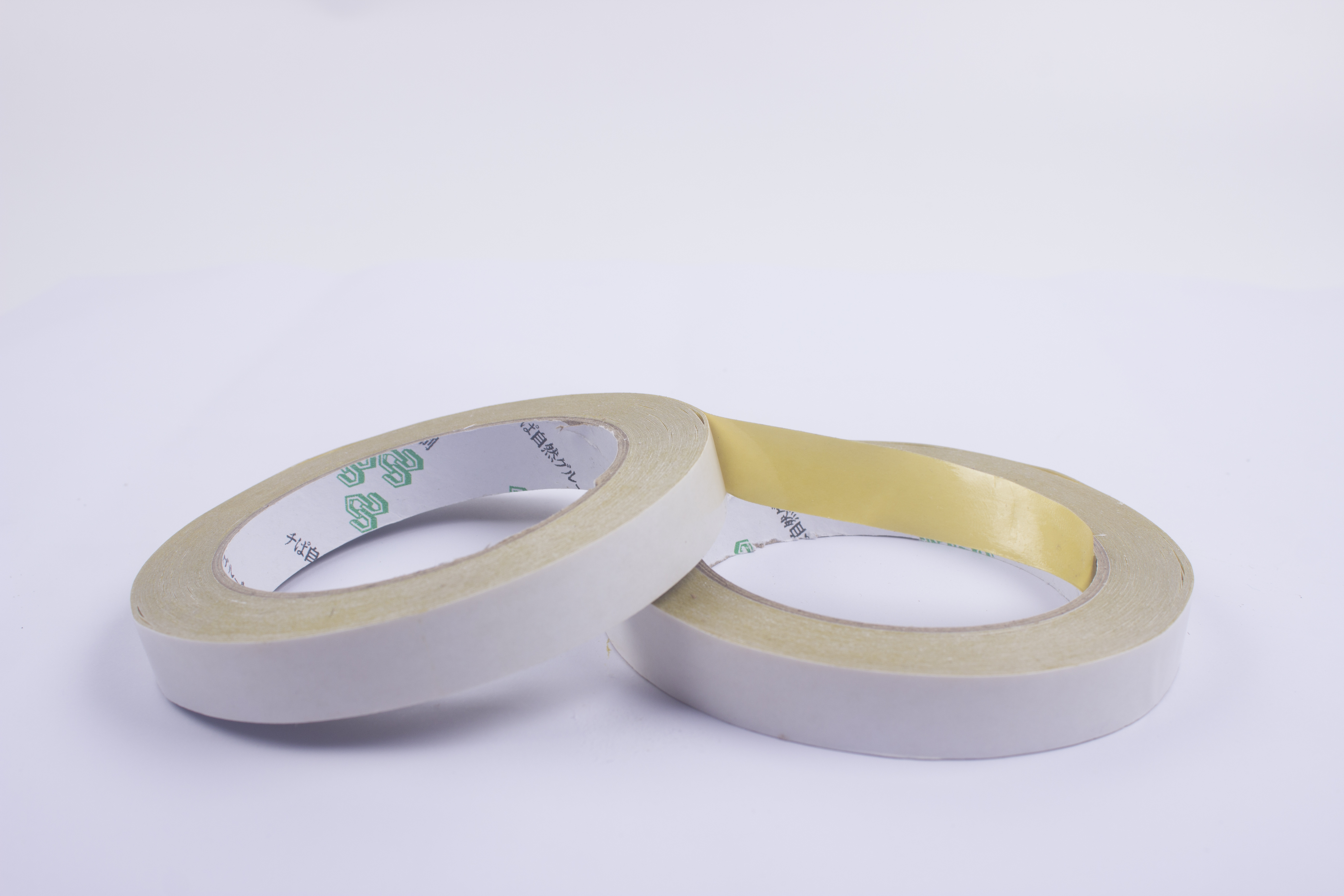 上架50米強(qiáng)棉紙雙面工業(yè)產(chǎn)品膠帶 普通熱熔易撕辦公雙面膠帶