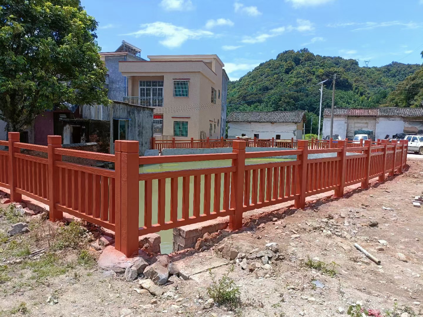 東莞仿木欄桿批發(fā)價格-優(yōu)質(zhì)貨源-廠家供應(yīng)-報價【東莞市松樹林環(huán)保建材有限公司】