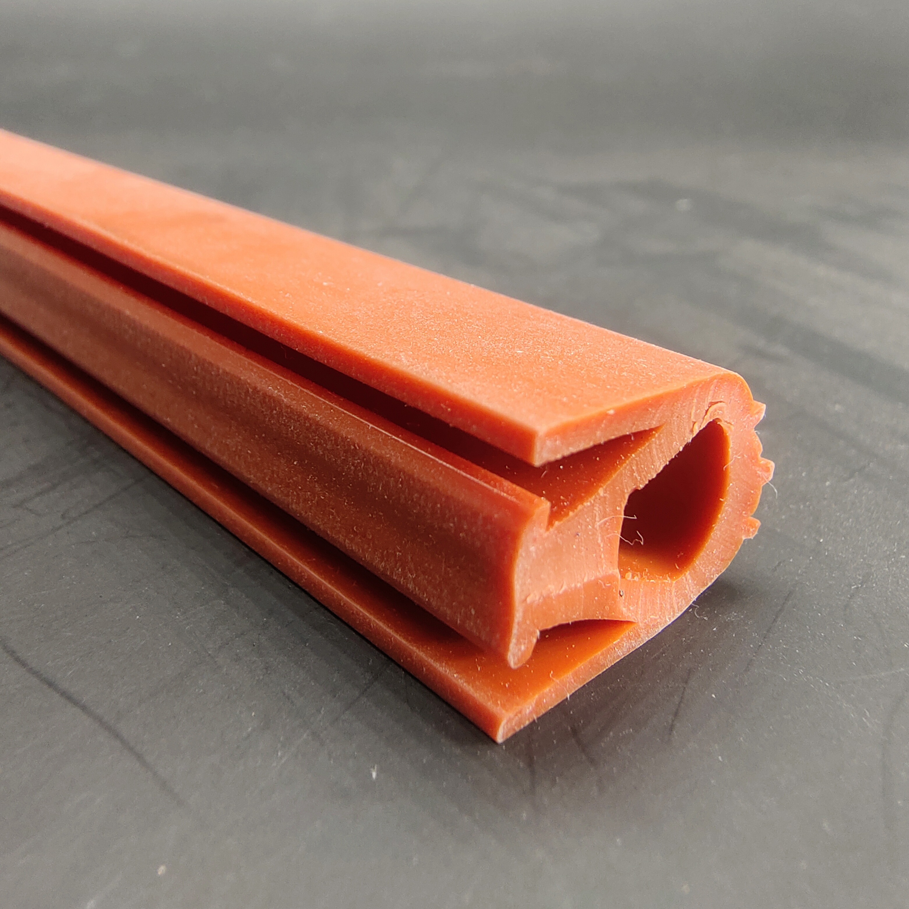 U型硅膠條-河北U型硅膠條批發(fā)廠家-U型硅膠條作用-哪里便宜