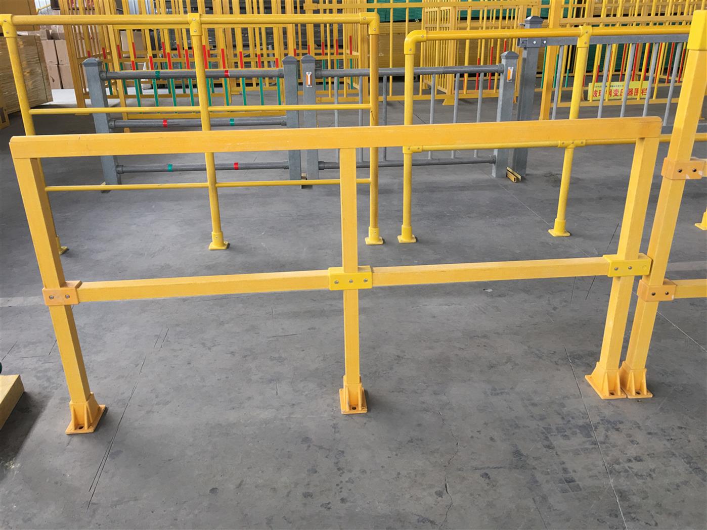 玻璃鋼組裝式圍欄 通信設(shè)施護(hù)欄 玻璃鋼護(hù)欄網(wǎng) 玻璃鋅鋼組裝式欄桿