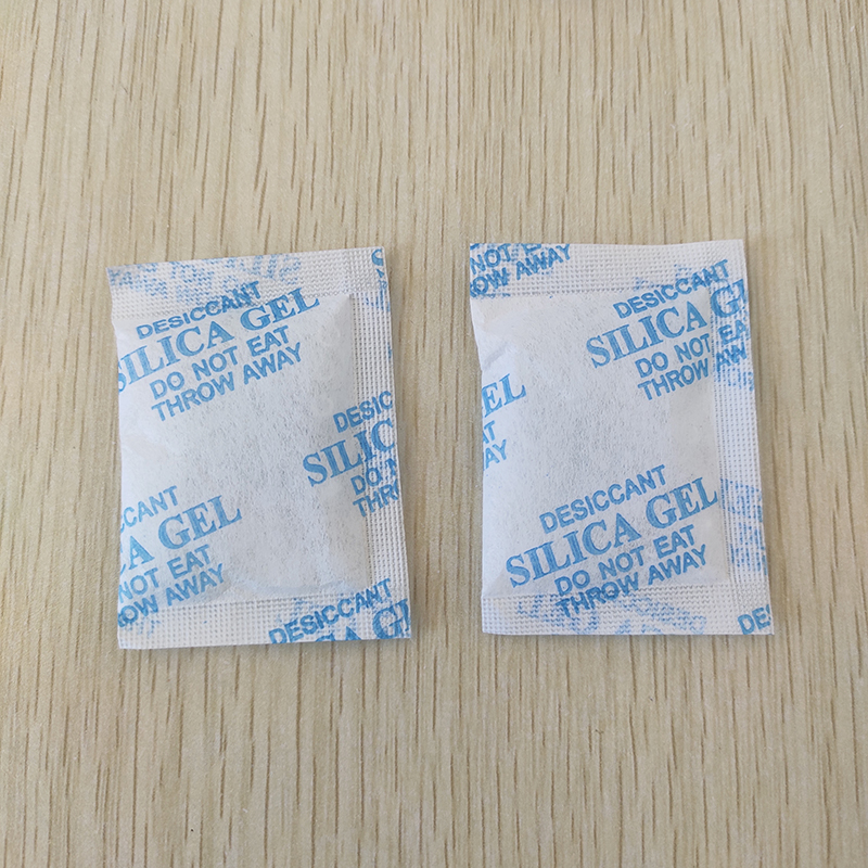 河北硅膠干燥劑5g小包裝英文機(jī)械設(shè)備儀器儀表防潮干燥包廠家供貨