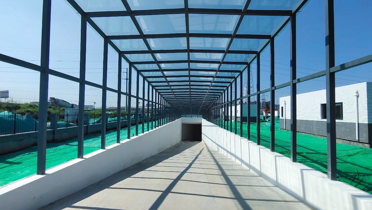 新疆陽光棚廠家，報價，批發(fā)【新疆順達鑫業(yè)鋼結(jié)構(gòu)有限公司】