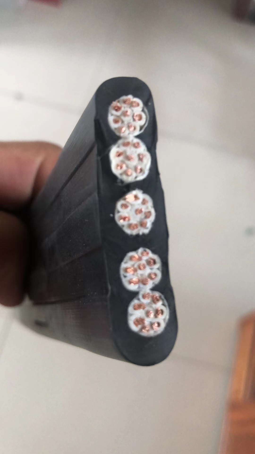北京硅橡膠扁電纜價格  硅橡膠扁電纜生產(chǎn)廠家