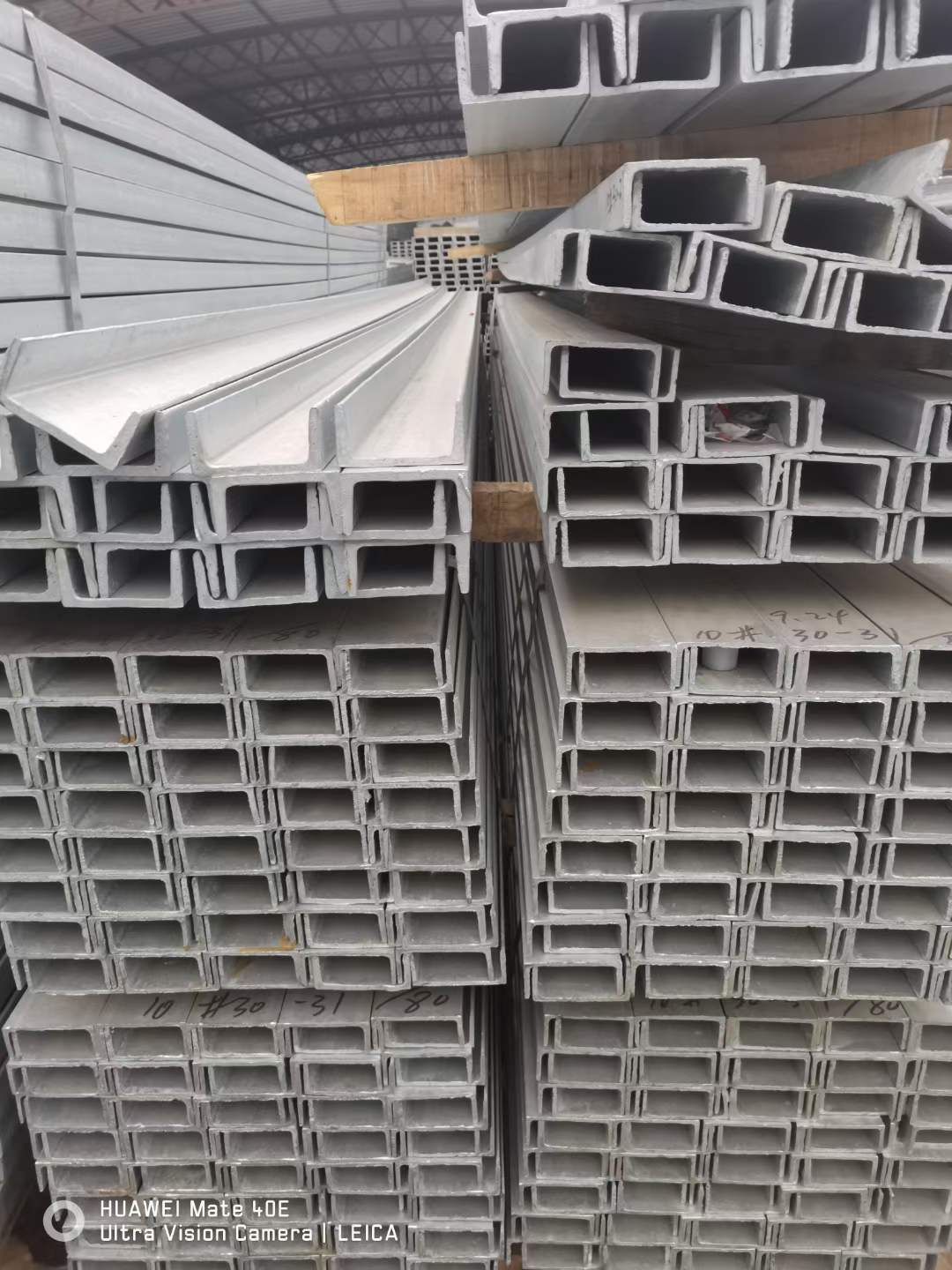 天津鍍鋅槽鋼廠家，批發(fā)，報(bào)價(jià)【天津市弘澤鋼管有限公司】