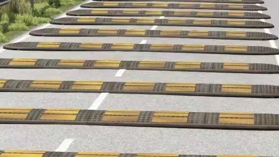 長沙橡膠減速帶道路減速汽車停車斜坡限速緩沖帶